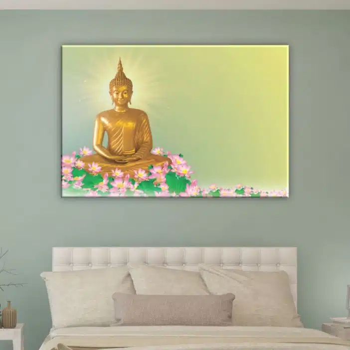 Tableau Bouddha et fleur de lotus rose. Bonne qualité, original, accrochée sur un mur au-dessus d'un lit dans une maison.