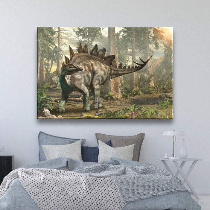 Tableau dinosaure stegosaurus. Bonne qualité, original, accrochée sur un mur au dessus d'un lit dans une maison