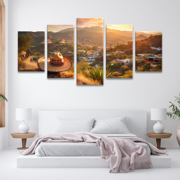 Tableau Mexique panorama et son authentique sombrero Tableau Mexique panorama et son authentique sombrero affiché dans une chambre à un mur blanc, au-dessus d'un lit aux draps blancs avec un plaid rose pâle, encadré de tables de chevet rondes en bois sur lesquelles sont posées des lampes.