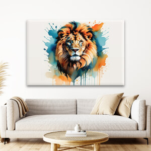 Tableau de tête de lion en couleur au-dessus d'un canapé beige dans un salon.